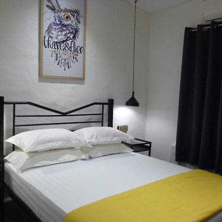 Ola Hostel Малакка Экстерьер фото
