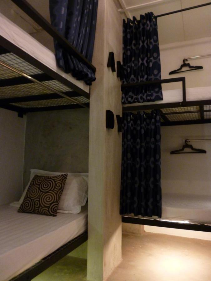 Ola Hostel Малакка Экстерьер фото